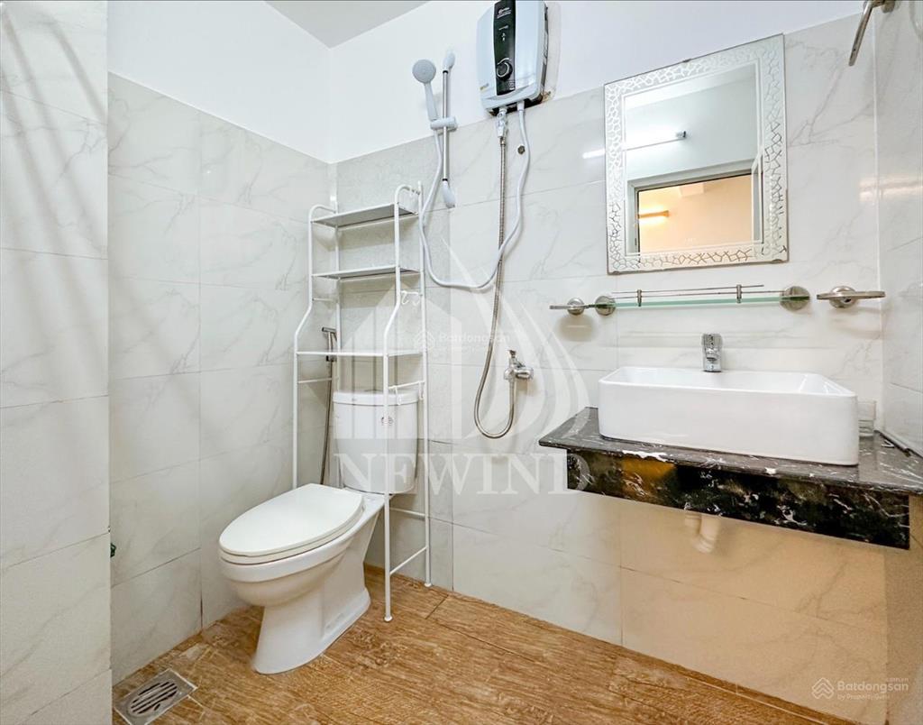 Bán nhà căn hộ dịch vụ mặt tiền đường số tân quy, quận 7