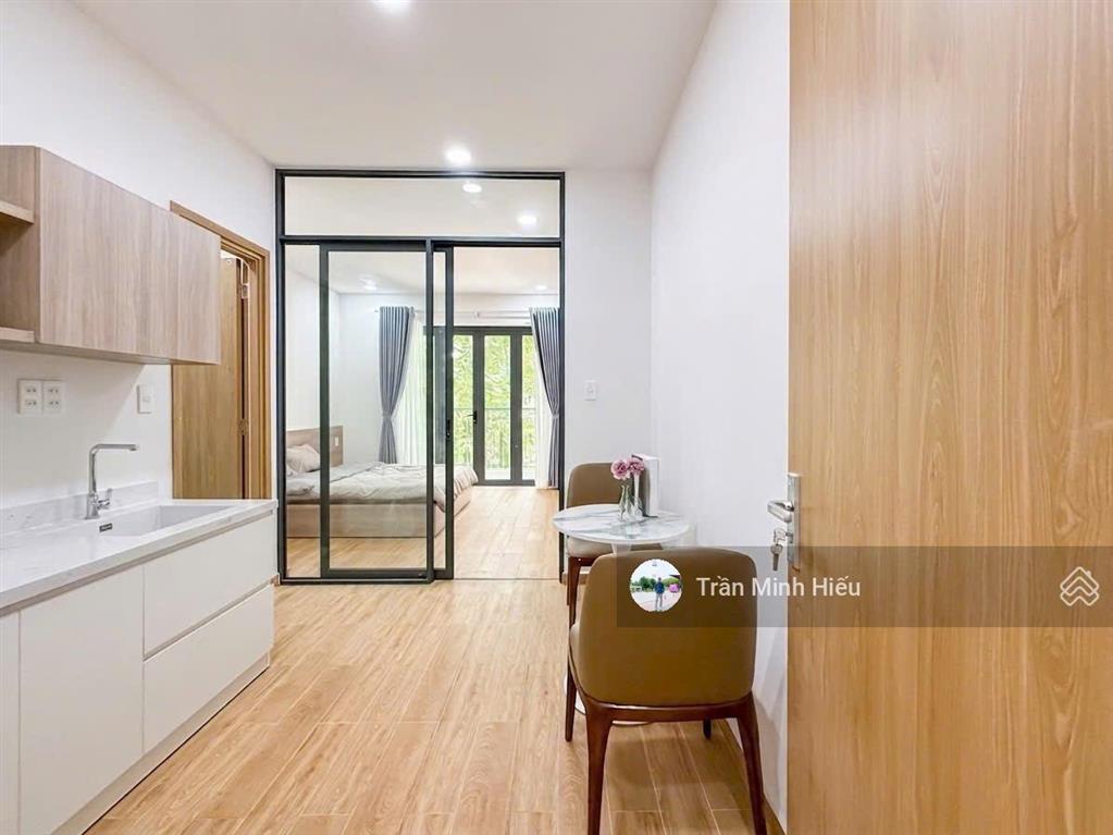 Tòa nhà căn hộ dịch vụ mặt tiền đường số tân quy, quận 7
