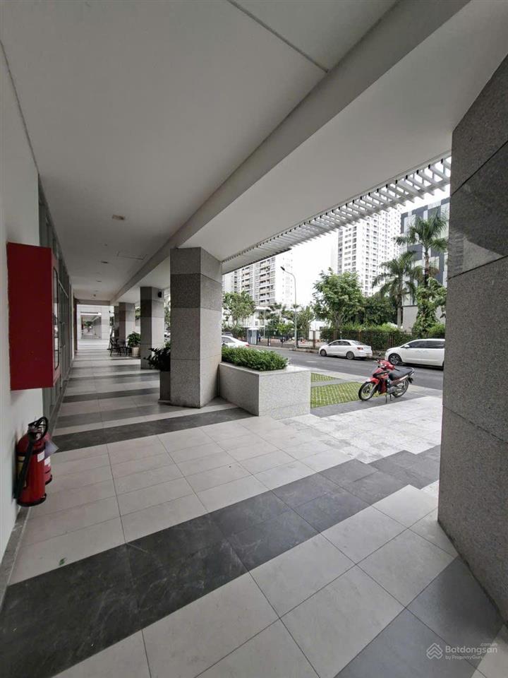 Cho thuê shop scenic valley 2. dt 200m2 vị trí đẹp thuận lợi kinh doanh. giá thuê 67 triệu/tháng