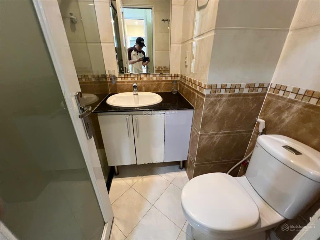 Bán căn hộ sky garden 3. dt 68m2 lầu trung thiết kế 2 phòng2wc đang có hdt 14 triệu. giá 5.1 tỷ