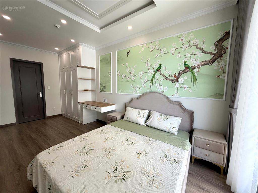 Chuyển nhượng căn 2pn 74m2 lavida plus, style tân cổ điển xuất sắc, nhà mới 100%.  xem nhà ngay