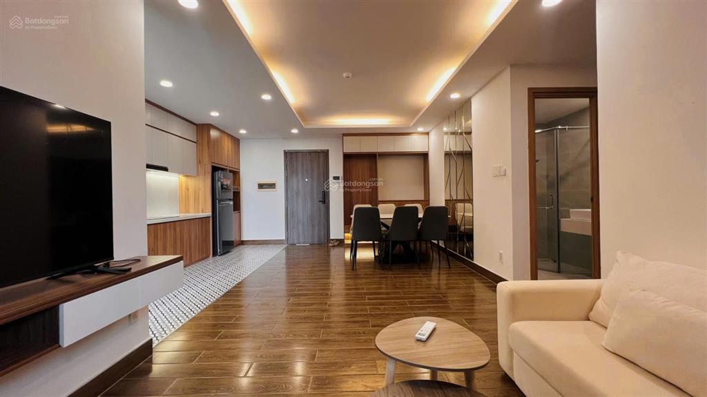 Cho thuê nhanh 3pn lavida plus 96m2, thiết kế tối giản, phong cách bắc âu, phòng khách rất rộng