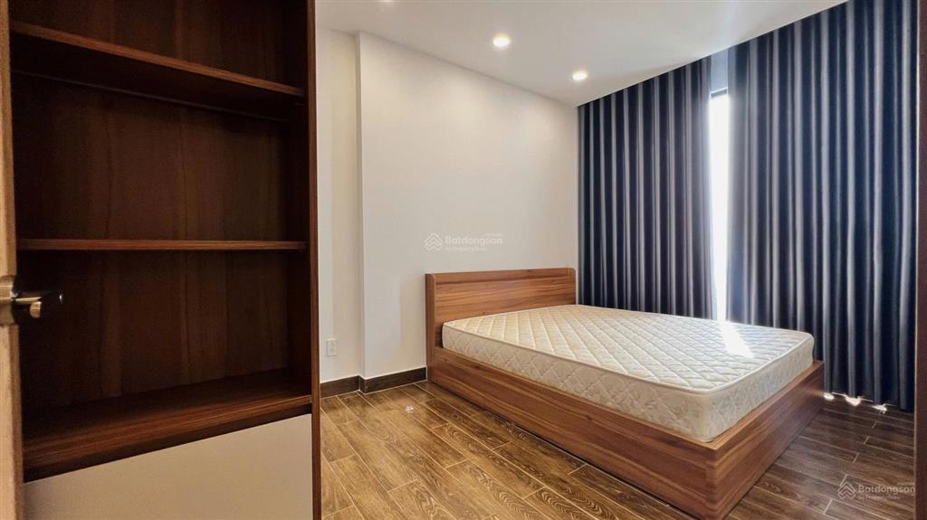 Cho thuê nhanh 3pn lavida plus 96m2, thiết kế tối giản, phong cách bắc âu, phòng khách rất rộng