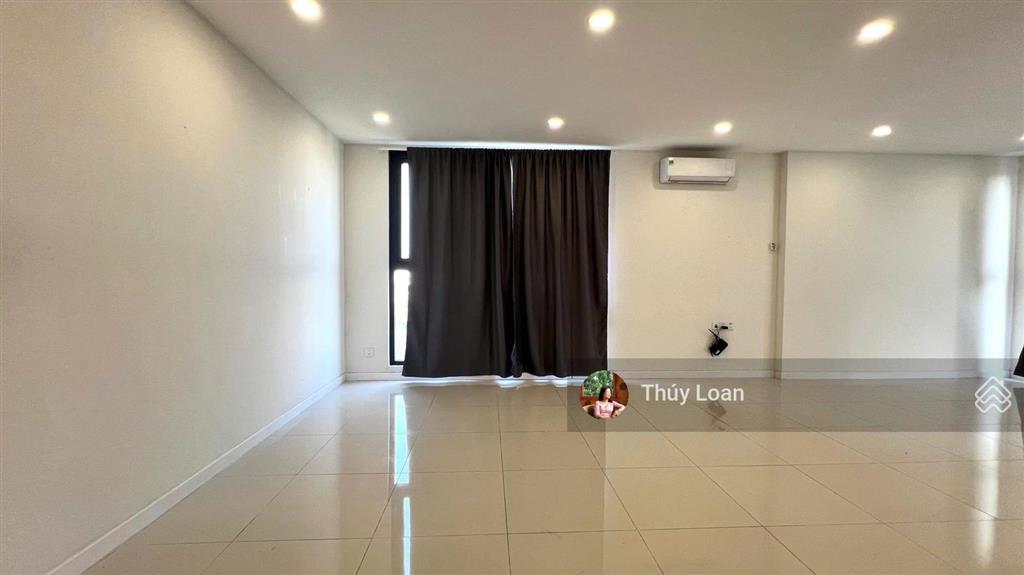 Cần cho thuê căn officetel 55m2 view sông dự án lavida q7 đối diện sc vivo city, giá 11tr
