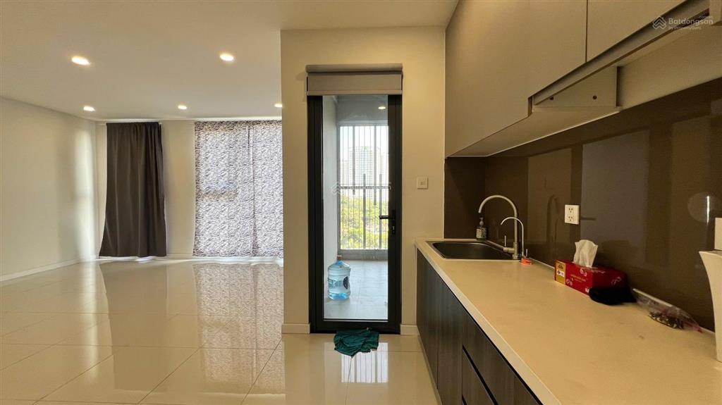 Chuyển nhượng căn hộ 55m2 giá 3.7 tỷ all in dự án lavida plus, view đẹp.  xem nhà thực tế