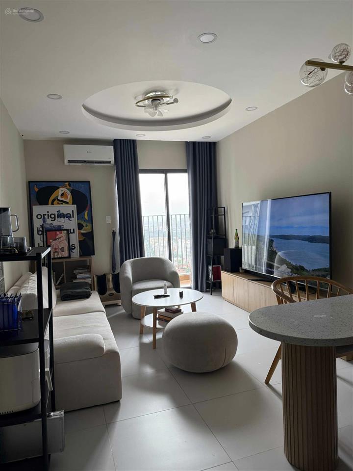 Chuyển nhượng 1pn lavida plus 55m2 giá 4tỷ all in. giao đầy đủ nội thất, tầng cao, view đẹp