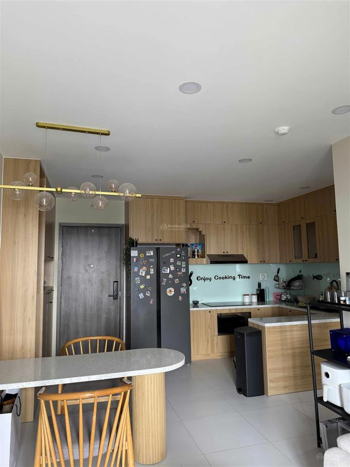Chuyển nhượng 1pn lavida plus 55m2 giá 4tỷ all in. giao đầy đủ nội thất, tầng cao, view đẹp