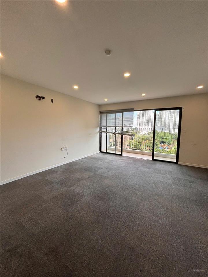 Officetel lavida plus 43m2, cho thuê nhà trống giá 9tr/th.  xem nhà thực tế 0906 385 ***