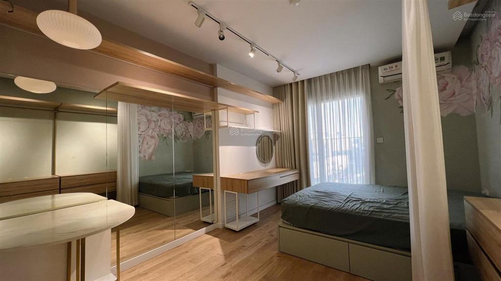 Cần bán officetel 28m2, view đẹp giá tốt chỉ 2tỷ150 tổng giá, có nội thất.  xem nhà thực tế ngay
