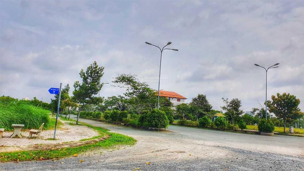 Nền nhà phố view rạch sông cực đẹp 6x24 144m2 giá bán nhanh 52 triệu/m2  tuấn 0939 386 ***