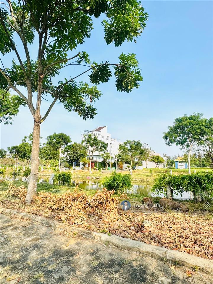 Bán nhà phố kdc phú xuân nhà bè 6x24m giá bán chỉ 52tr/m2 xây dựng 3 tầng  trực tiếp cdt