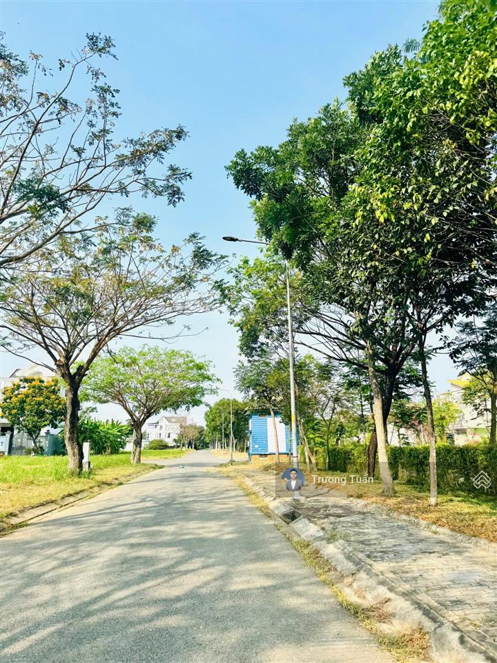 Bán nhà phố kdc phú xuân nhà bè 6x24m giá bán chỉ 52tr/m2 xây dựng 3 tầng  trực tiếp cdt