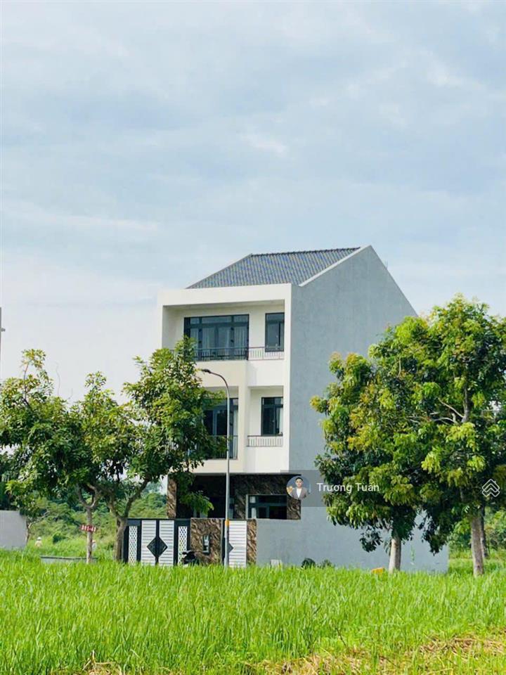 Chính chủ gửi bán lô khu a5 6x24m, 144m2 giá 62 triệu/m2 có sổ đỏ.  tuấn 0939 386 ***