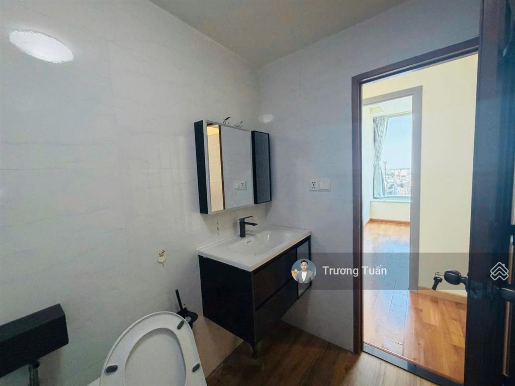 Cho thuê căn hộ la casa q7 tầng thấp, view đẹp thoáng, tiện nghi đầy đủ.  0939 386 ***