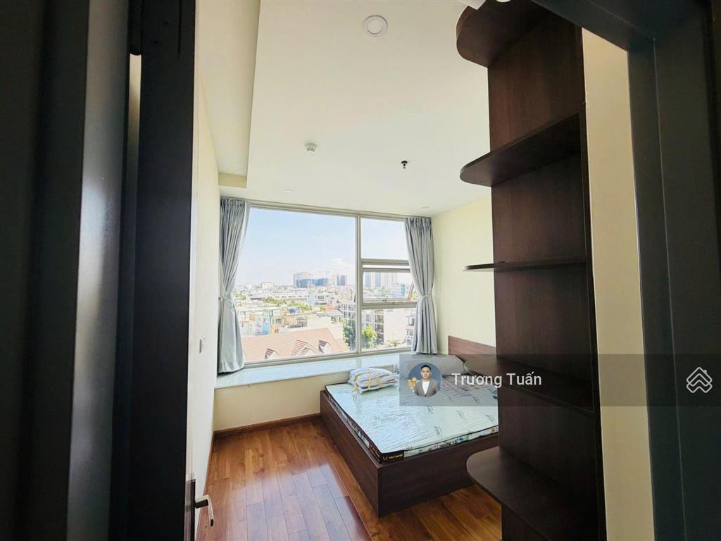 Cho thuê căn hộ la casa q7 tầng thấp, view đẹp thoáng, tiện nghi đầy đủ.  0939 386 ***