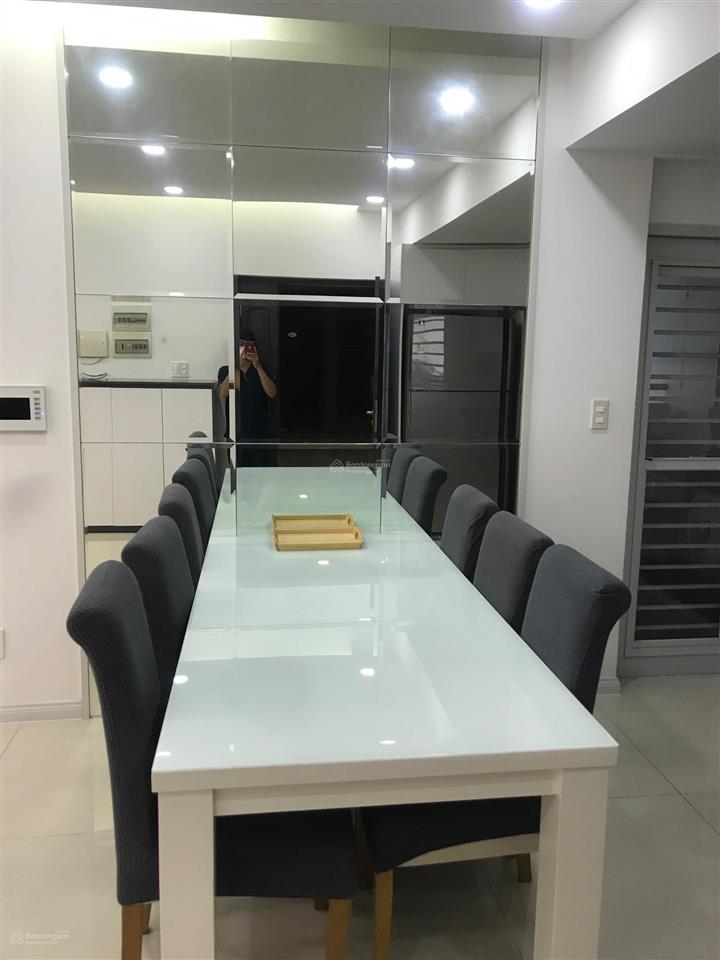 Cần cho thuê gấp căn hộ scenic valley, full nt đẹp, 70m2, 2pn, giá 15 triệu/tháng.  0935 047 ***