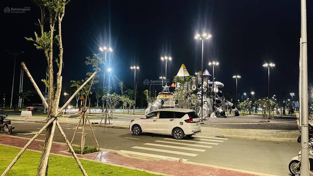 Cần bán gấp. lô đất sgvl giá 1.8 tỷ.  0977 339 ***