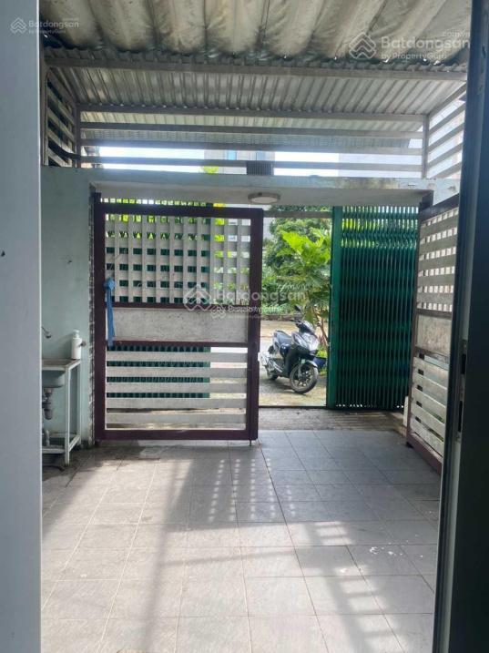 Bán gấp căn nhà phố kdc 13c green life  dt 5x17  1tr1l3lst gía 7,3ty sổ hồng 0906 694 ***