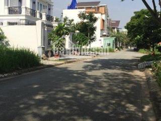 Bán gấp căn nhà phố kdc 13c green life  dt 5x18  1tr1l3lst gía 8,2ty sổ hồng 0906 694 ***