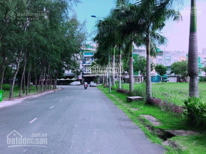 Bán gấp căn nhà phố kdc 13c  dt 5x18  1 trệt 1 l 3 lầu  giá 8,2 tỷ  sổ hồng  0906 694 ***