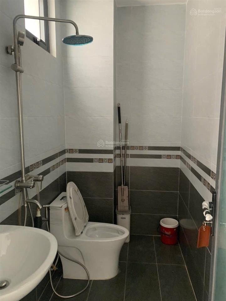 Cho thuê nhà mt trần thị ngôi rộng 40m  4x20  1tr  2l  st  4pn  5wc  giá 25tr/tháng