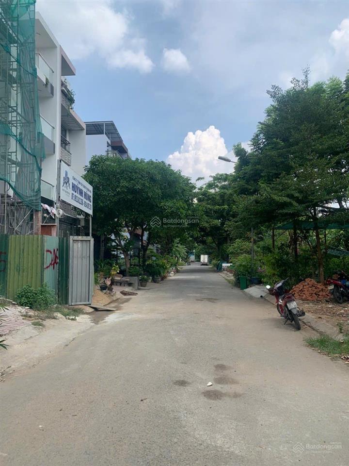 Cần nhà bán kdc 13e gốc 2mt (60m) và 22mdt170m21tr3lst đang cho thuê 30tr/th  0906 694 ***