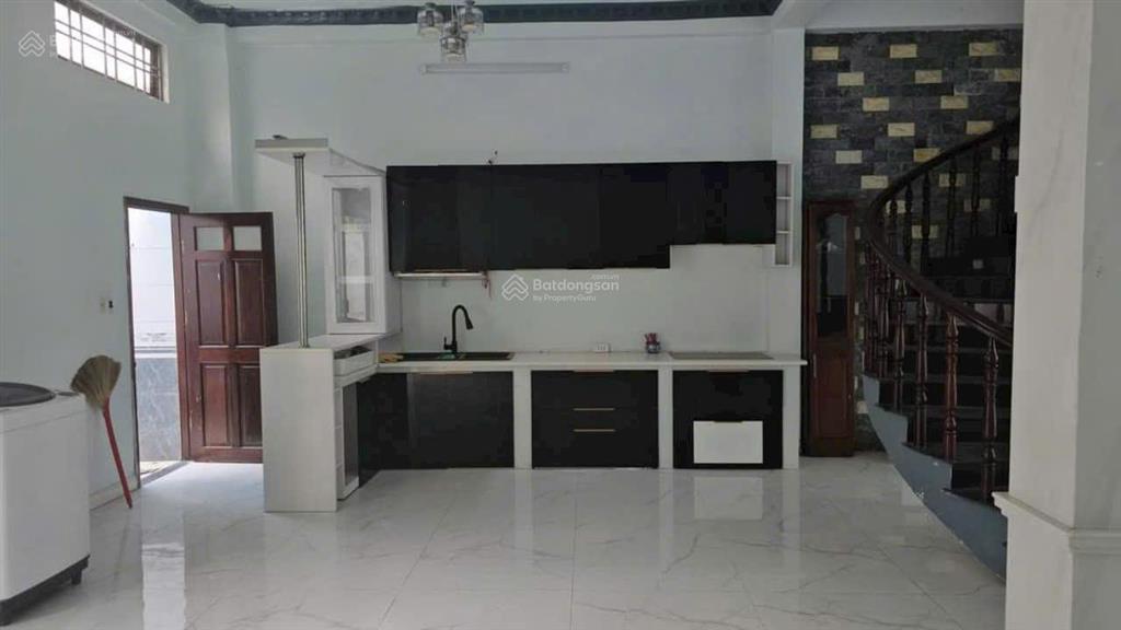 Nhà bán 4t + st  7 x 20  140m2  mt đs 7  kdc 13b  xã phong phú, bình chánh  11.tỷ tl, sổ hồng