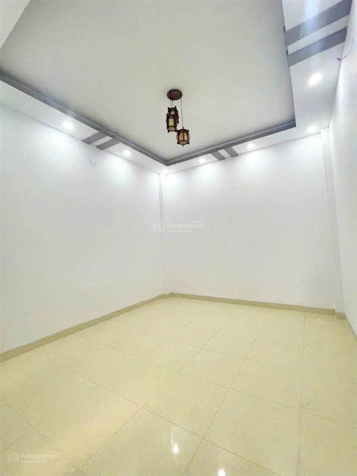 Hẻm xh bình long 4.2x18 2 tầng 6.75 tỷ