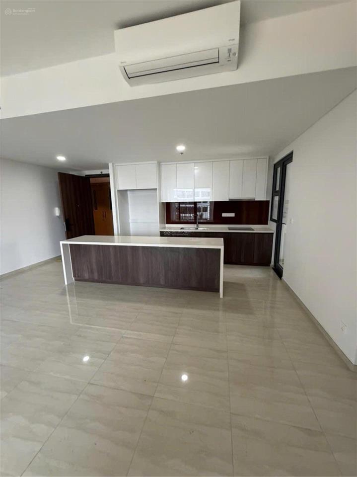 Cho thuê cc 3pn, 2wc, 30 triệu vnd, 121 m2 view đẹp tại the infiniti riviera point, q7, hcm