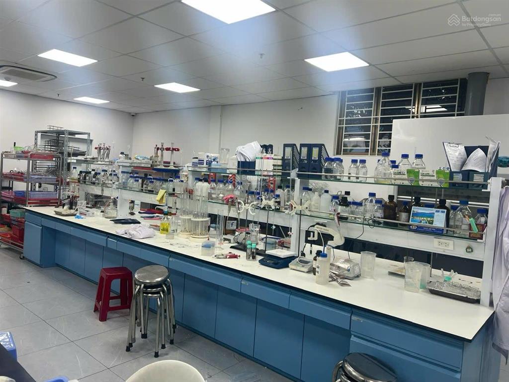 Kho cho thuê tại khu công nghiệp tân bình, giá 155 triệu  1600m2