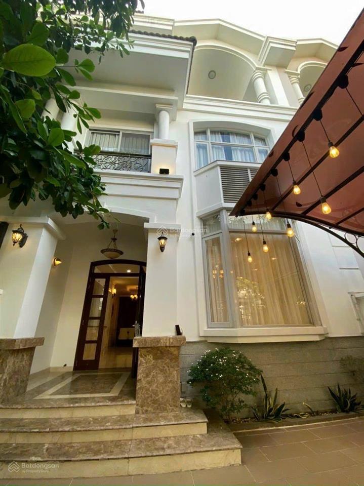 Cho thuê gấp nhà phố mặt tiền đường cao thị chính, p. phú thuận, tp. hcm