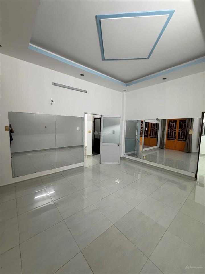 Cho thuê nhà 4pn, 11tr ,nguyễn duy trinh q9, hẻm xe tải, cách ndt vài bước chân.phù hợp ở và kdoanh