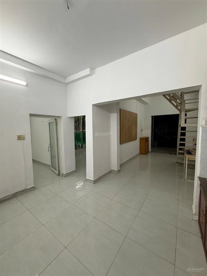 Cho thuê nhà 4pn, 11tr ,nguyễn duy trinh q9, hẻm xe tải, cách ndt vài bước chân.phù hợp ở và kdoanh