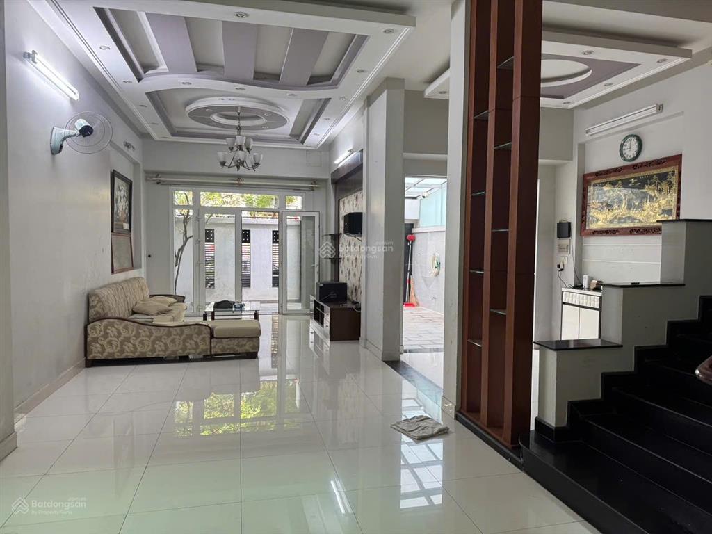 Cho thuê nguyên căn biệt thự phố liền kề tại kdc tân quy đông, kề bên siêu thị lotte quận 7