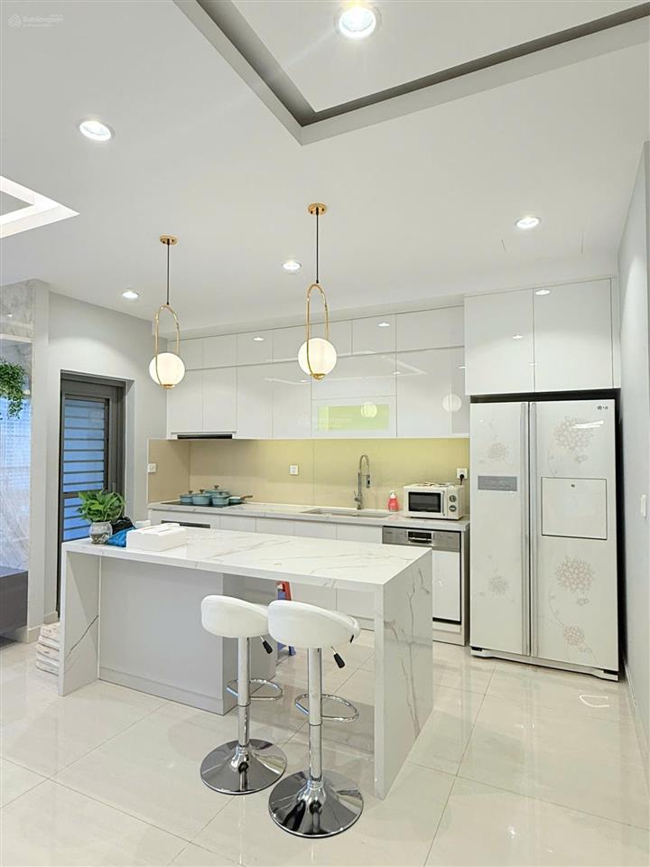 Gấp. chủ gửi bán gấp căn hộ view sông riverpark premier, nội thất cao cấp, giá 19 tỷ