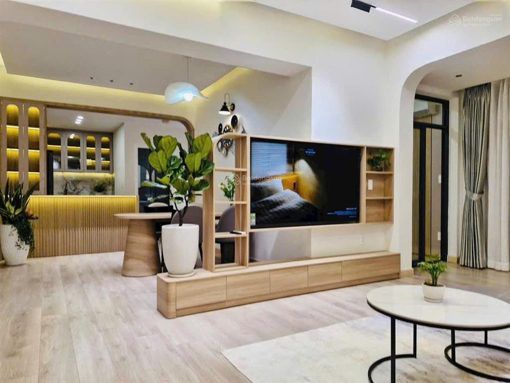 Gấp. chủ gửi bán gấp căn hộ 3pn nội thất cao cấp chung cư park view pmh giá 9,950 tỷ