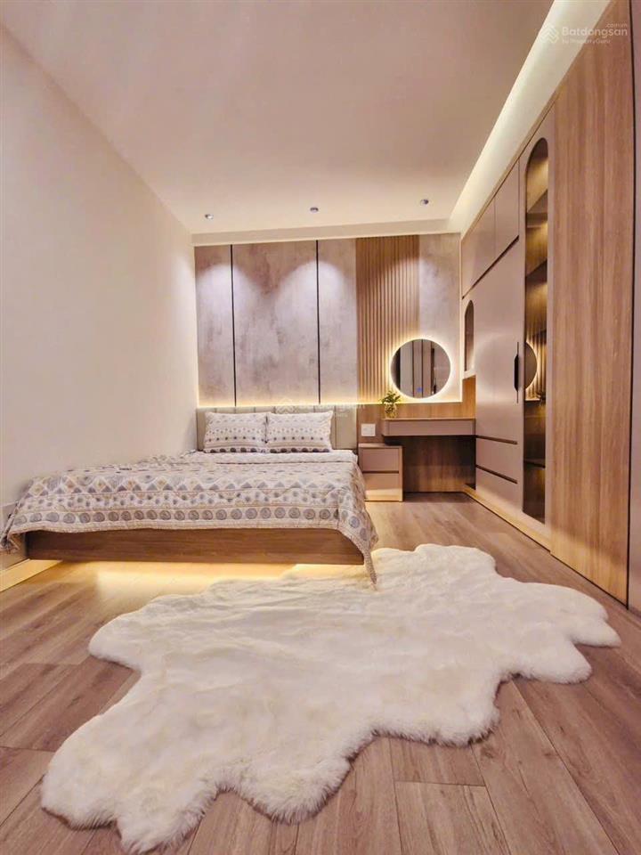 Gấp. chủ gửi bán gấp căn hộ 3pn nội thất cao cấp chung cư park view pmh giá 9,950 tỷ