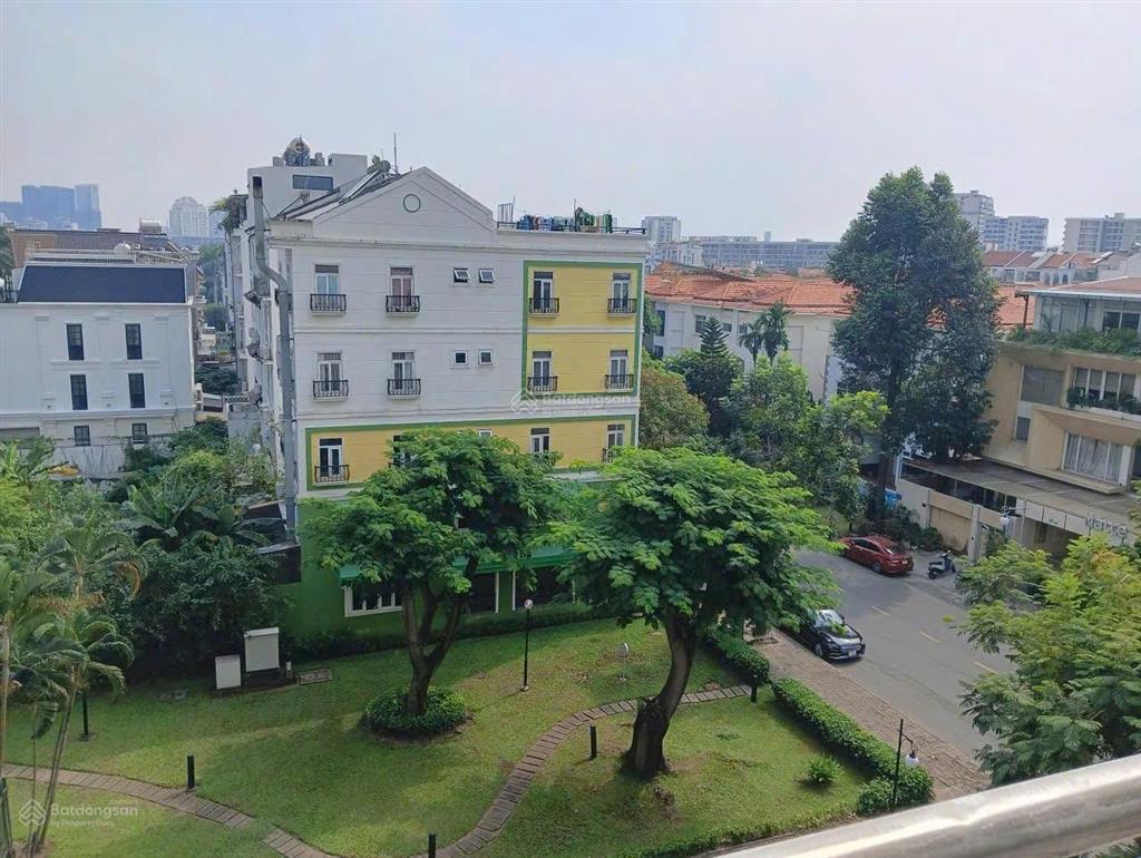 Gấp. chủ gửi bán gấp căn hộ 3pn nội thất cao cấp chung cư park view pmh giá 9,950 tỷ