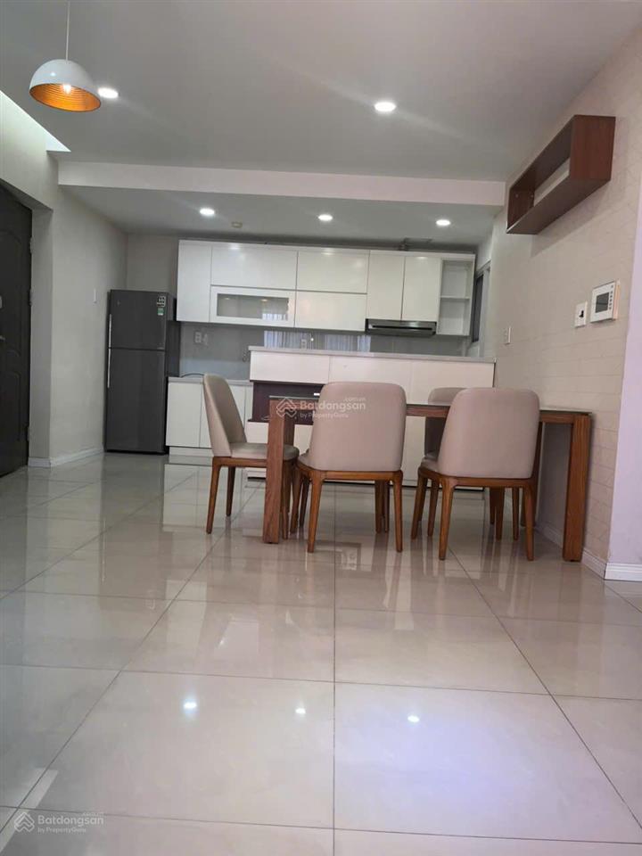 Gấp. chủ gửi bán gấp trong tháng căn hộ 100m2, lầu cao, view thành phố cc happy valley giá 9,3 tỷ