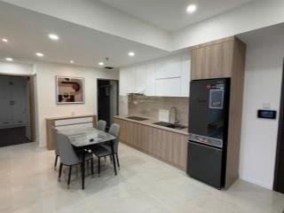 Gấp. chủ gửi bán gấp căn hộ 2pn nội thất mới 100%, view biệt thự, có ô xe, cc hưng phúc giá 8 tỷ