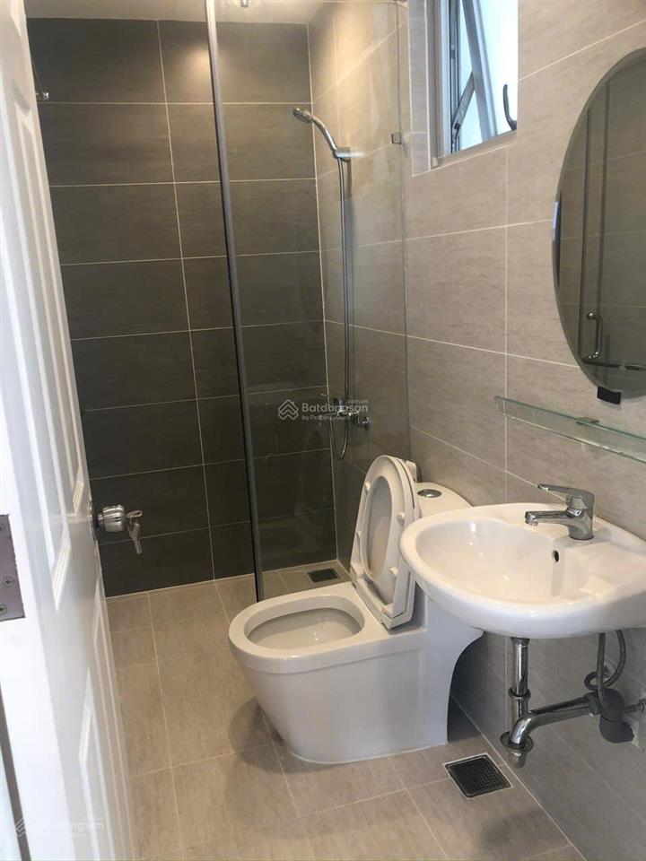 Gấp. chủ giảm giá bán gấp căn hộ 2pn 80m2 scenic valley 2, căn góc, có ô xe, lầu cao, giá 7,5 tỷ
