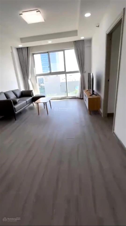 Gấp. chủ thiện chí gửi bán gấp căn hộ 2pn  84m2 lầu cao, có ô xe cc scenic valley 2 giá 7,5 tỷ