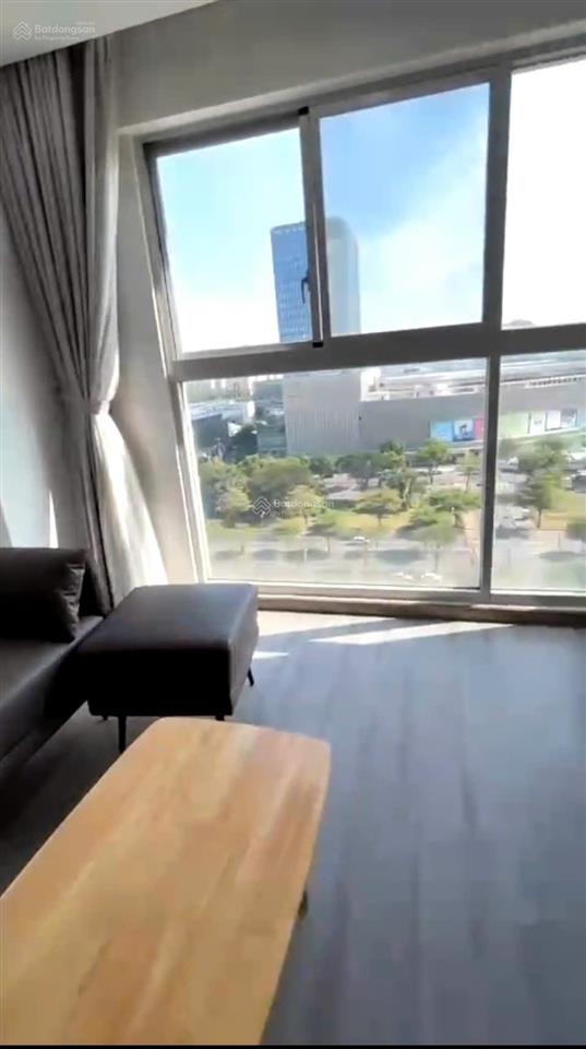 Gấp. chủ thiện chí gửi bán gấp căn hộ 2pn  84m2 lầu cao, có ô xe cc scenic valley 2 giá 7,5 tỷ
