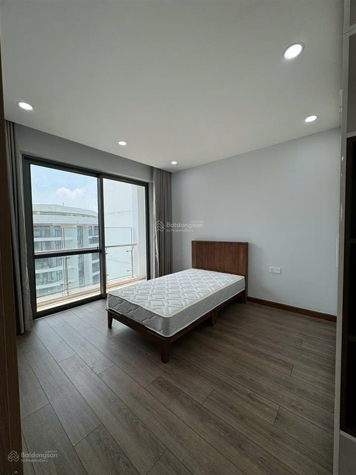 Gấp. chủ cho thuê căn hộ riverpark premier, căn góc, tòa b, view sông, giá 69tr/tháng
