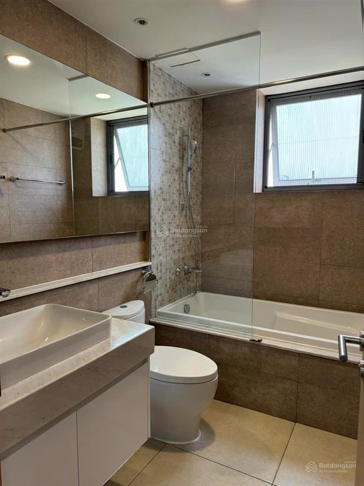 Gấp. chủ cho thuê căn hộ riverpark premier, căn góc, tòa b, view sông, giá 69tr/tháng