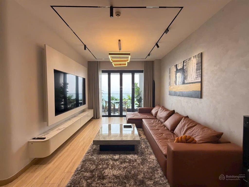Gấp. bán gấp trong tháng căn hộ riverside residence, 143m2, lầu cao, view sông, giá 16,9 tỷ