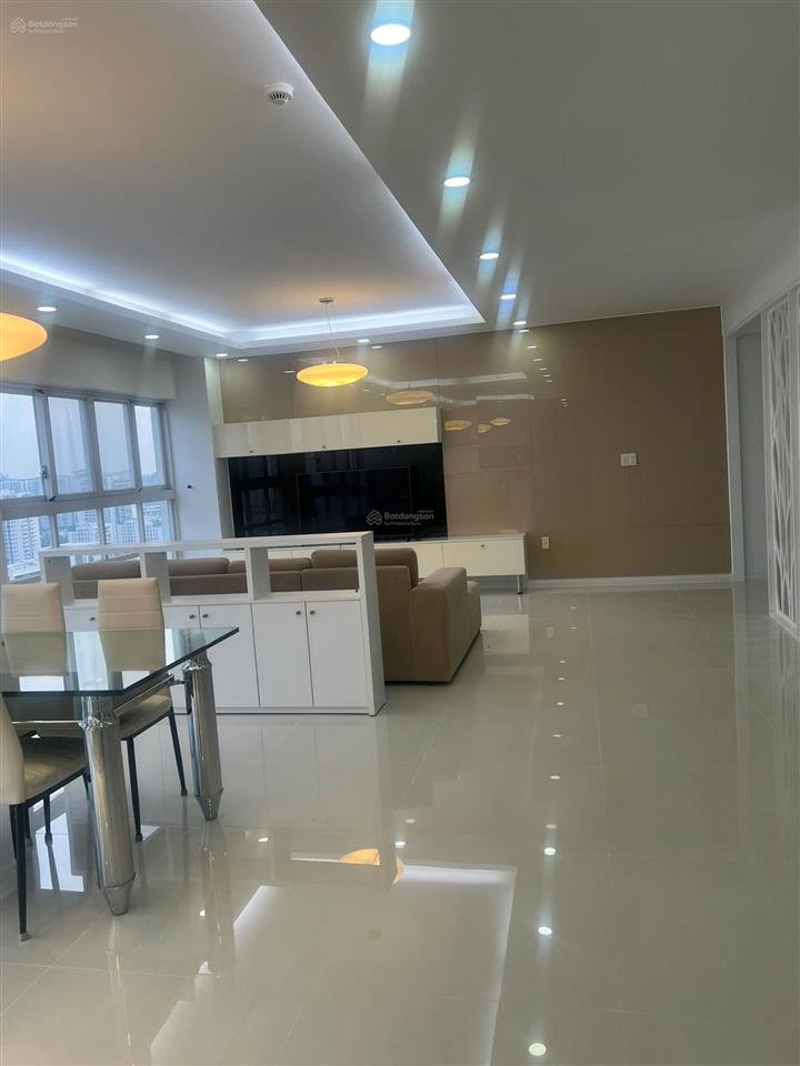 Gấp. chủ gửi bán gấp trong tháng căn hộ happy valley, 135m2, lầu cao, giá 12,450 tỷ
