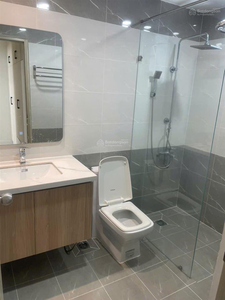 Gấp. chủ giảm giá bán gấp căn hộ 2pn view biệt thự, nhà mới có ô xe chung cư hưng phúc giá 7,2 tỷ
