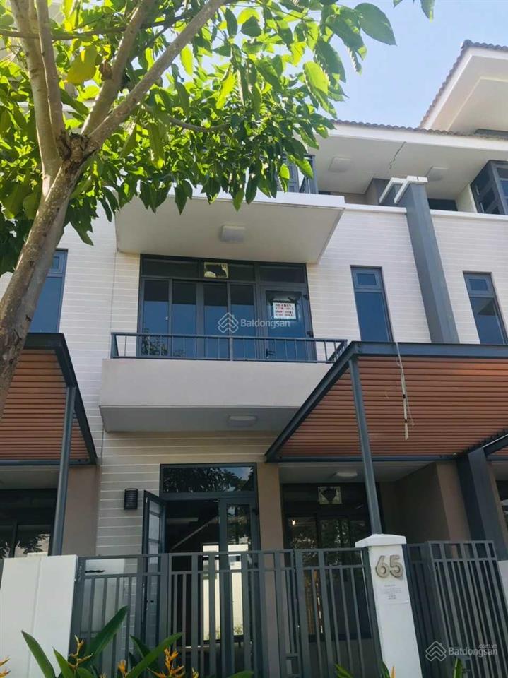 Gấp. chủ giảm giá thêm 300tr, bán gấp trong tháng biệt thự lavila giá 12,2 tỷ