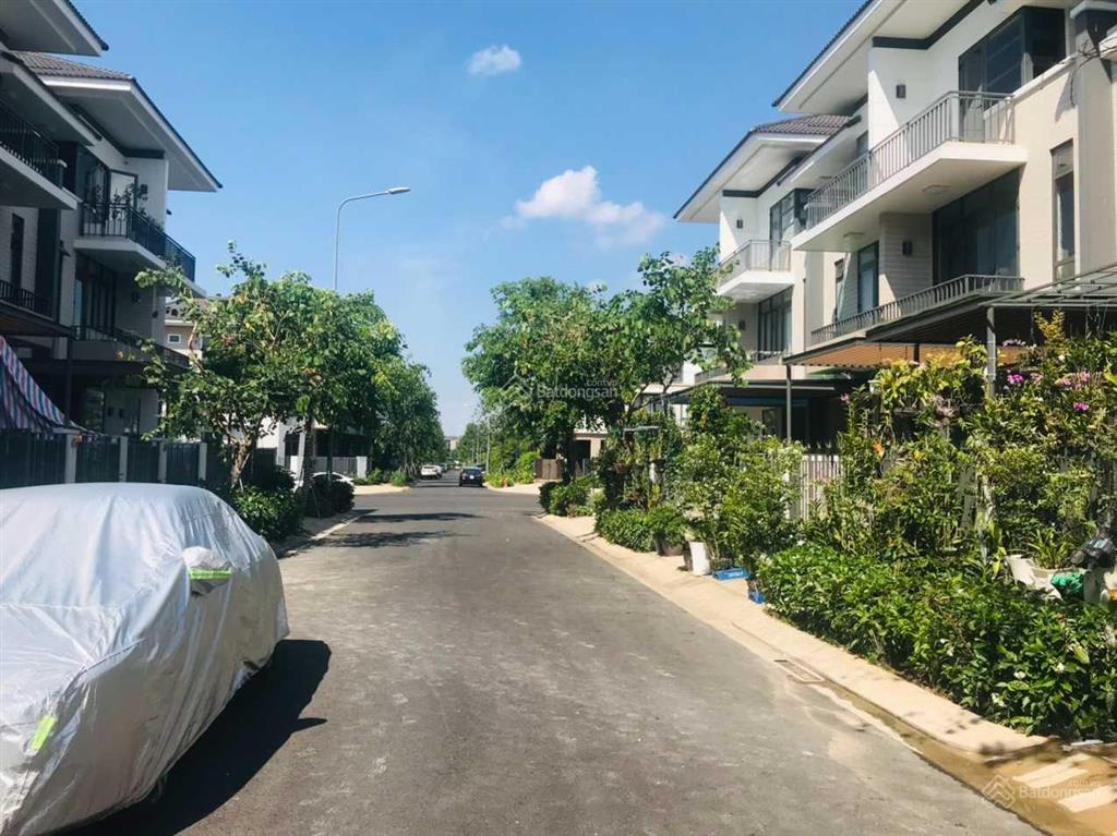 Gấp. chủ giảm giá thêm 300tr, bán gấp trong tháng biệt thự lavila giá 12,2 tỷ